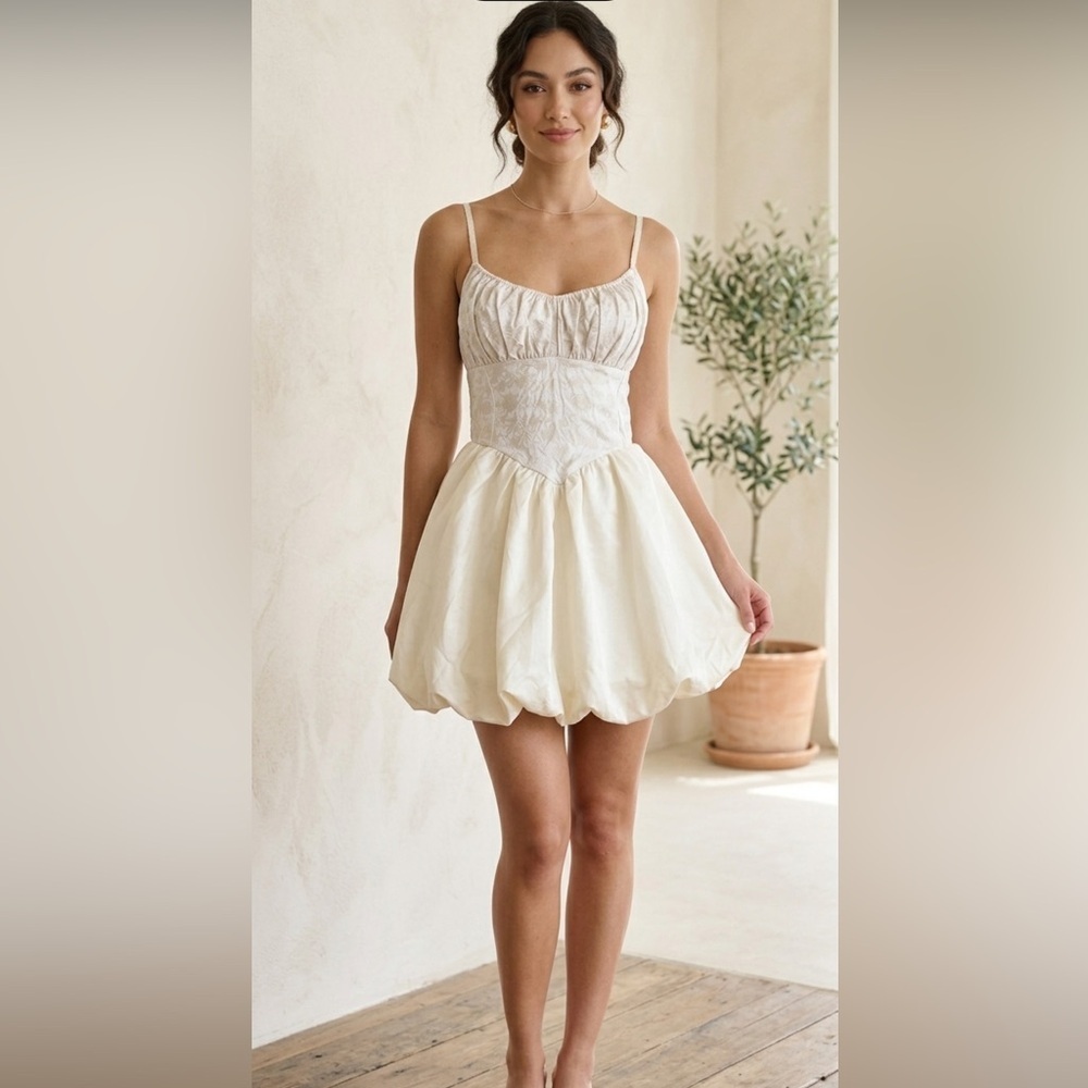 White/Ivory Sleeveless Dress - Basque Waist - Size S
